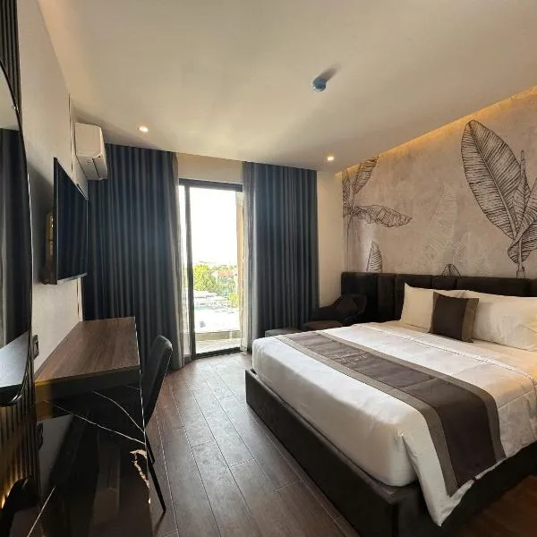 LION 16 Hotel,位于芹苴的酒店