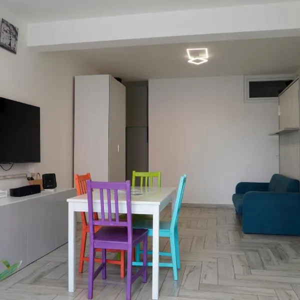 Holiday House，位于安科纳的酒店