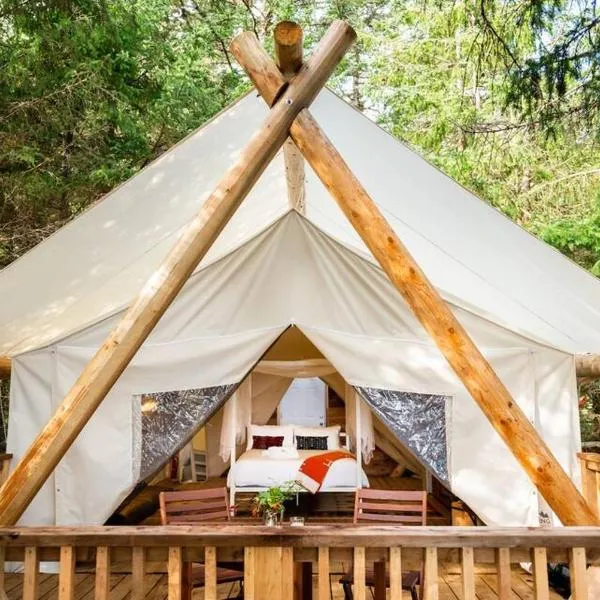 Haida Gwaii Glamping，位于Tlell的酒店