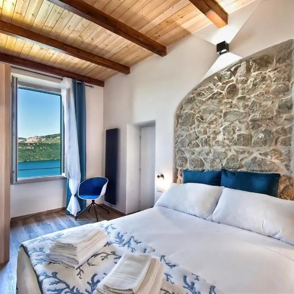 La Loggia sul Lago，位于冈多菲堡的酒店