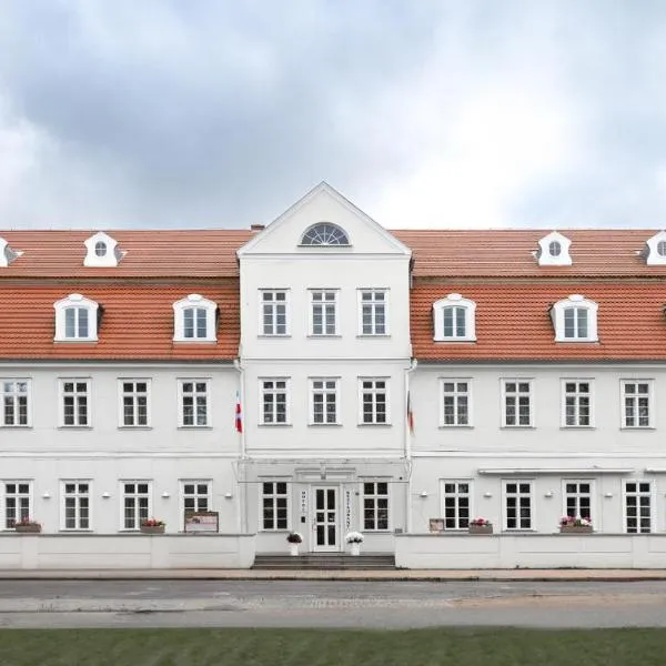 Kurhaus Bad Doberan，位于巴特多布兰的酒店