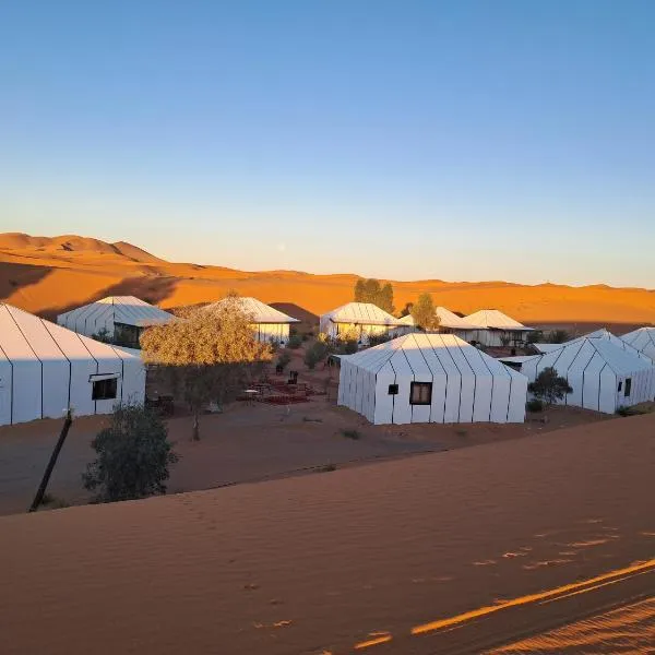 Lenas Desert Camp Merzouga，位于梅尔祖卡的酒店