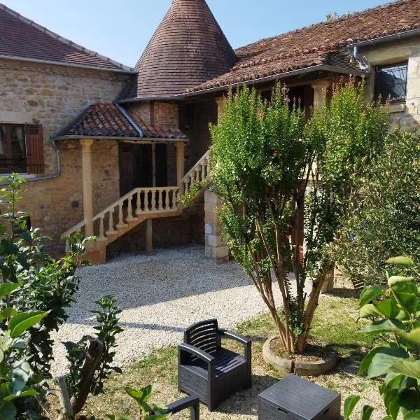 Nouzet gites et lits，位于Eyzerac的酒店