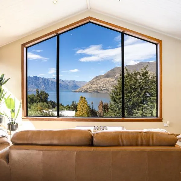 Spectacular LAKE View，位于皇后镇的酒店