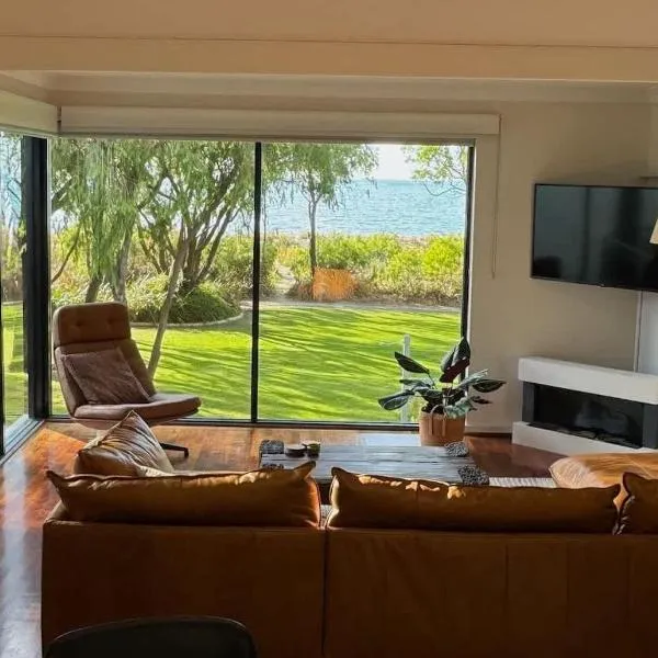 5@CapeView, beachfront Geographe Bay，位于巴瑟尔顿的酒店