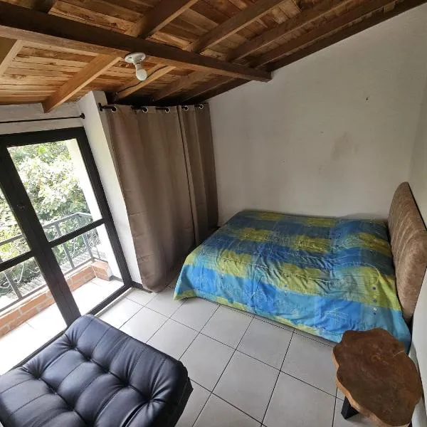 Aparta estudio campestre，位于里奥内格罗的酒店