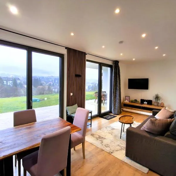 Sonniges Apartment in Semriach mit eigenem Garten und Weitblick，位于Semriach的酒店