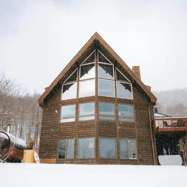 Catskills Luxury Chalet - Mountains Retreat，位于Grahamsville的酒店
