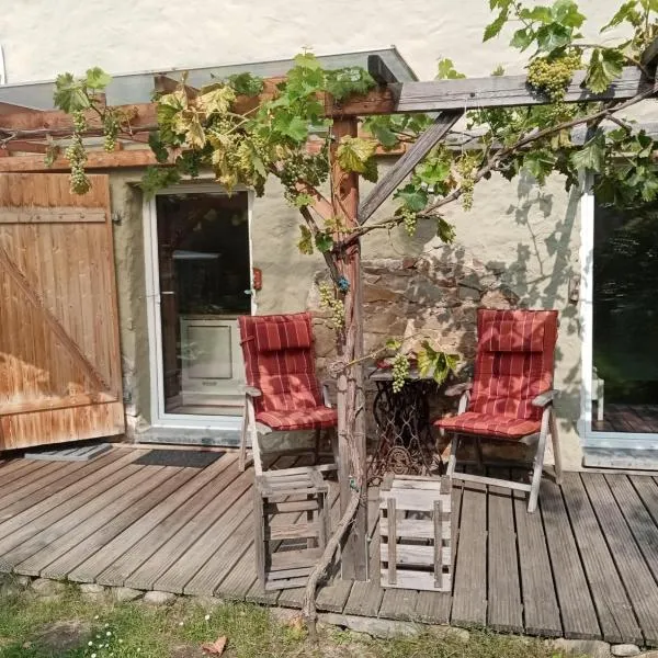 Pension (FW) "Seeblick" am Stelzenhaus，位于Dornburg的酒店