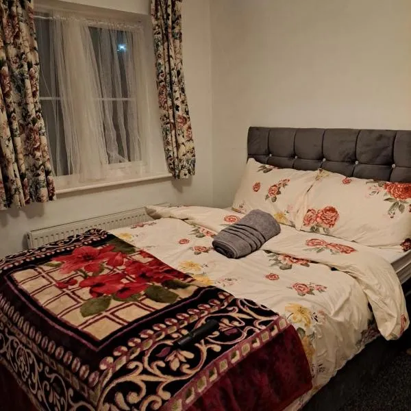 Mekees Luxury Apartment Toronto Wing，位于提普顿的酒店