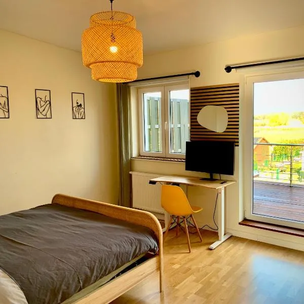 Wohlfühl Oase mit Sauna vor den Toren Berlins，位于瑙恩的酒店