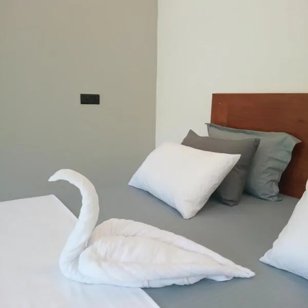 The Palms view airport villa，位于Minuwangoda的酒店