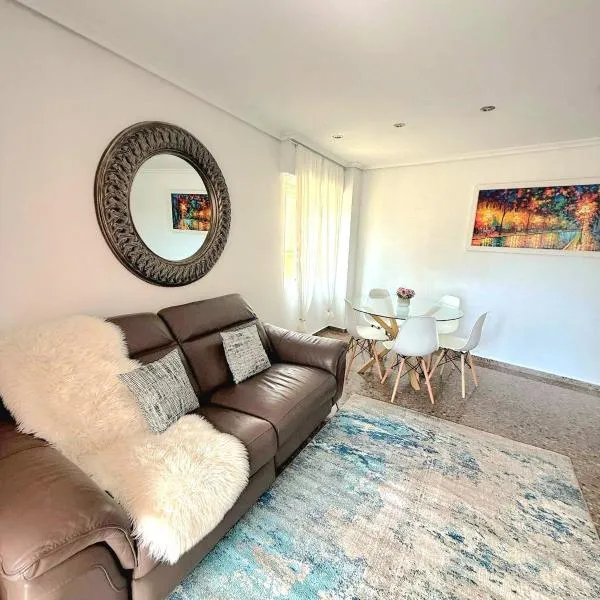 Playa del Pinar home，位于格拉德卡斯特利翁的酒店