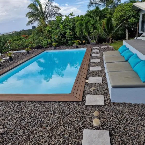 Bungalow Premium Tahiti，位于普纳奥亚的酒店