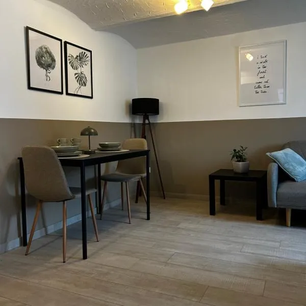 Ferienwohnung zentral in Bad Fredeburg，位于施马伦贝格的酒店