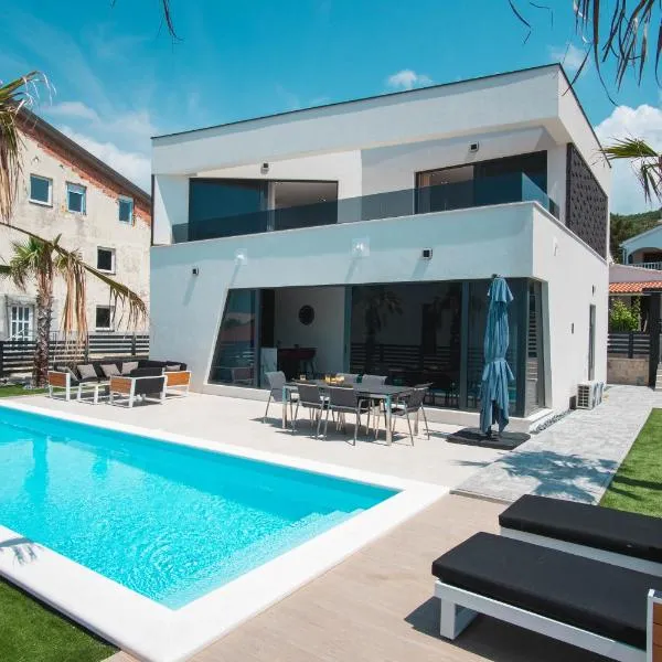 Villa Cubus，位于斯塔拉诺瓦利亚的酒店