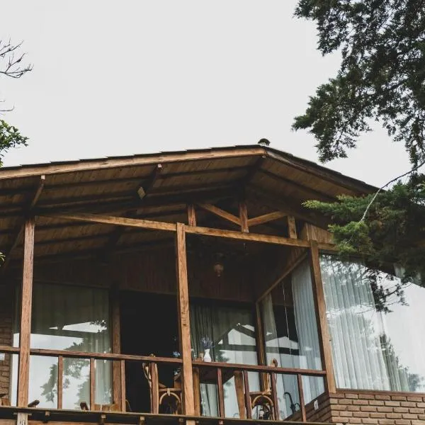 Chalé pinheirinho，位于伊塔蒙蒂的酒店