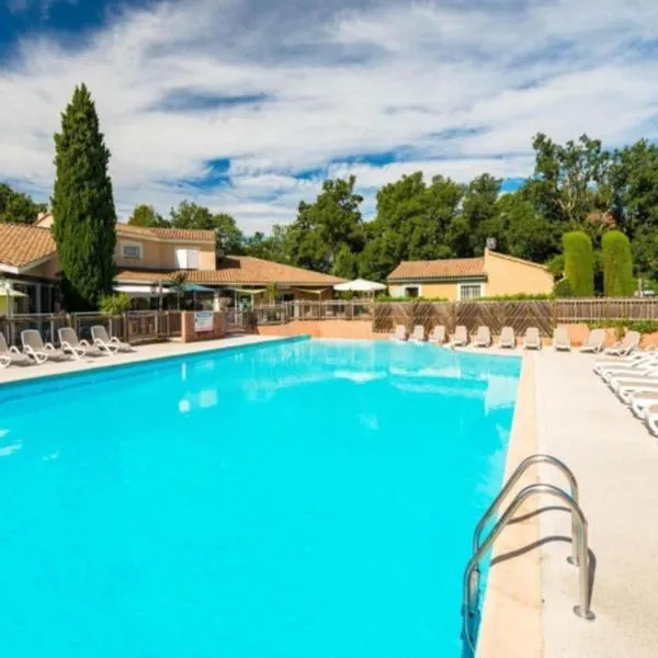 Maison dans village de vacances 5 pers climatisé piscine，位于高加克的酒店