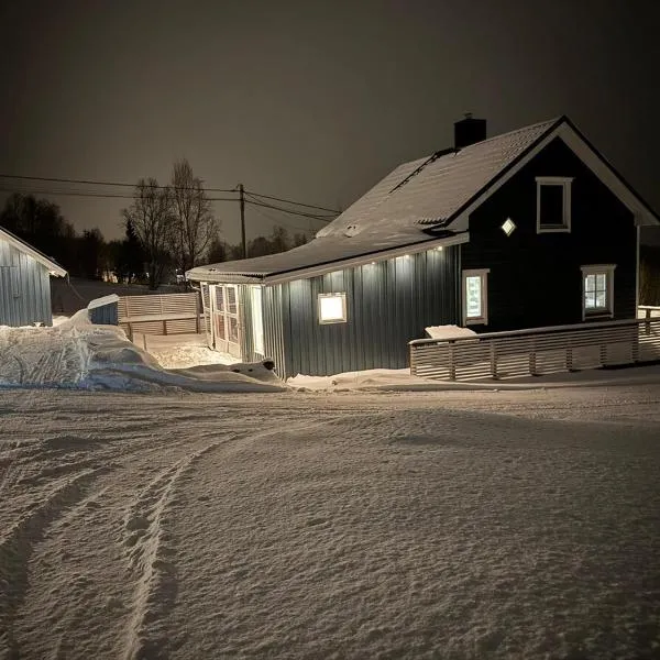 Comfortable House in Lyngen，位于Oksevik的酒店