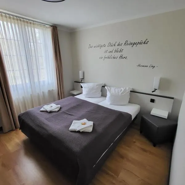 Land-Gut-Hotel- Weisser Schwan，位于措森的酒店