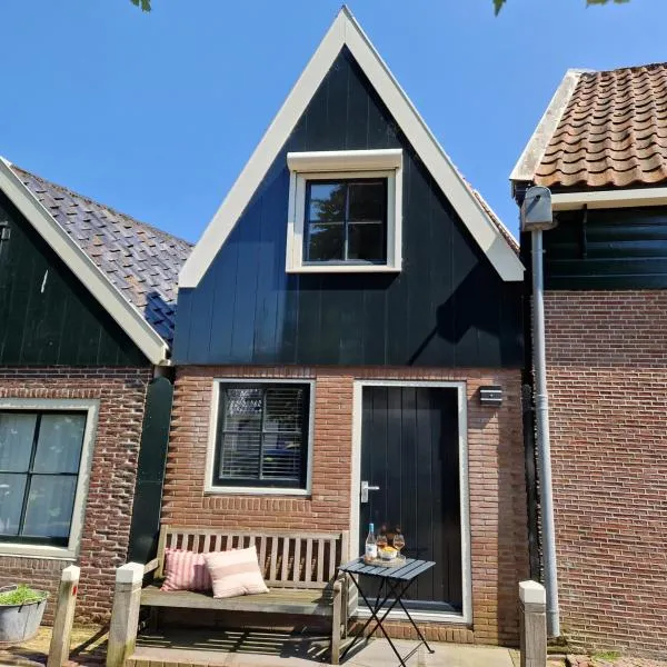 Bed & Breakfast De Punt，位于蒙尼肯丹的酒店