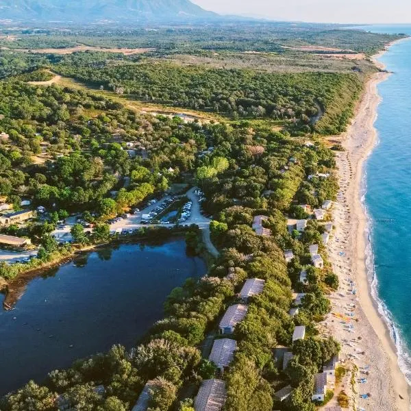 Camping Naturiste Riva Bella 4*，位于林古泽塔的酒店