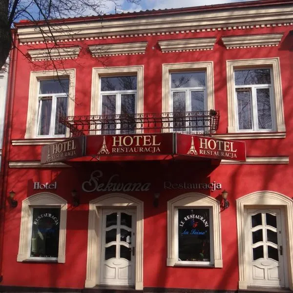 塞克瓦纳酒店，位于Grabówka的酒店