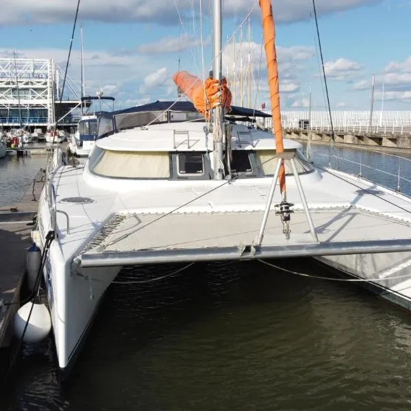 Catamaran Corto Maltese III，位于里斯本的酒店