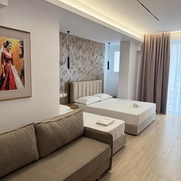 Moonlight Hotel，位于伏罗拉的酒店