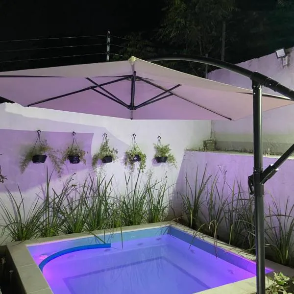 Casa Aconchego，位于阿奎拉兹的酒店