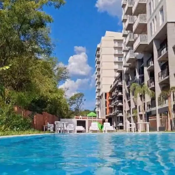 Dpto Resort zona aeropuerto，位于Luque的酒店