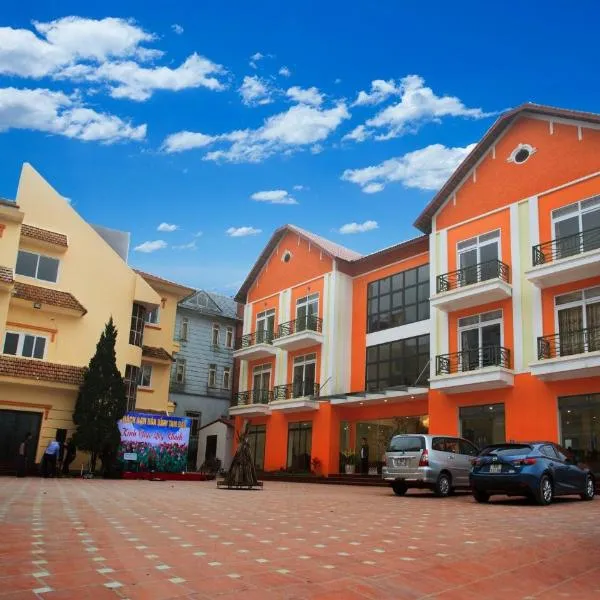 Hòa Bình Tam Đảo Hotel，位于三岛县的酒店
