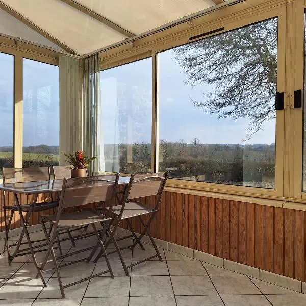 Gîte charmant à la campagne，位于Plumaugat的酒店