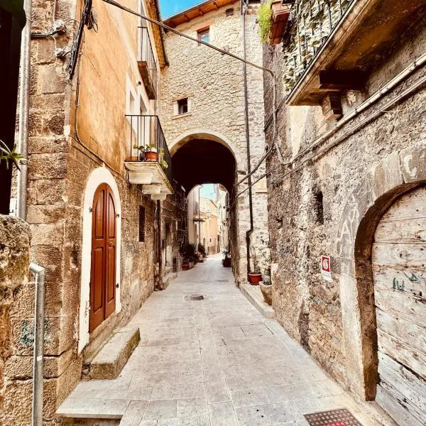 La Casa sull'Arco，位于Pacentro的酒店