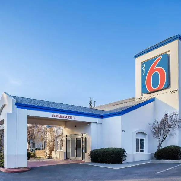 奥本6号汽车旅馆，位于欧本的酒店
