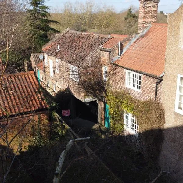 Apricot Cottage，位于亚姆的酒店