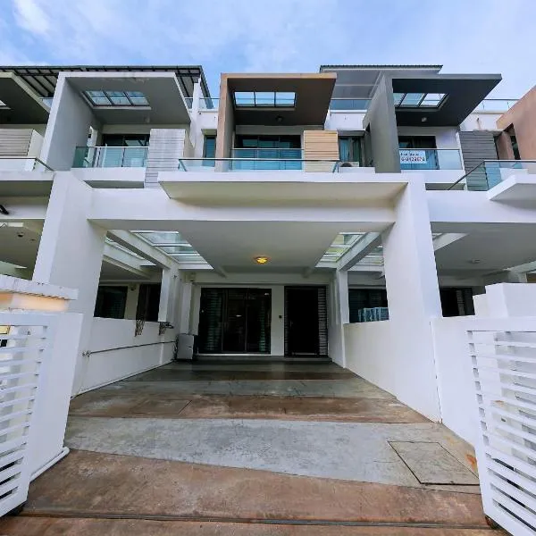 142 spacious 3storey 6BR 6bath for big family wedding birthday easy parking，位于牛汝莪的酒店