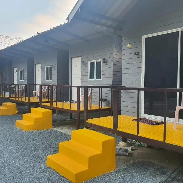 Crazy Bananas & Crazy Monkey，位于达叻府的酒店