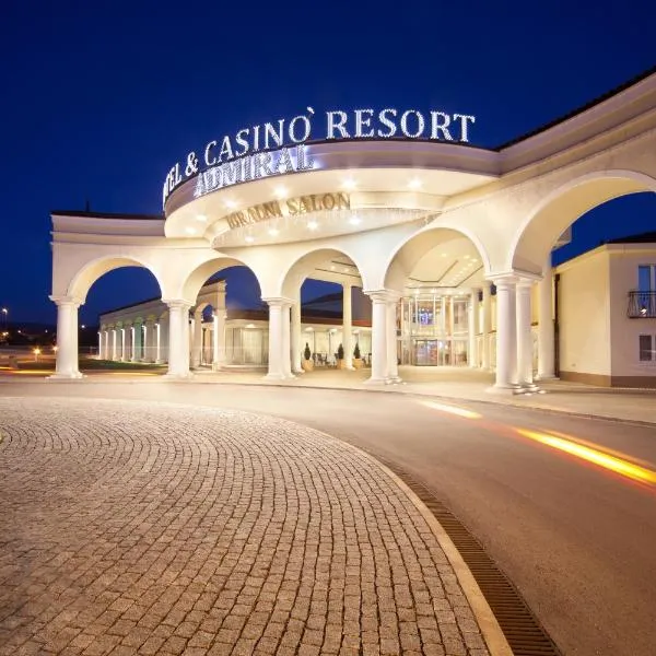 Casino & Hotel ADMIRAL Kozina，位于科济纳的酒店