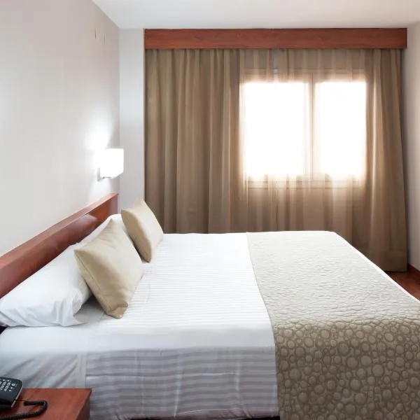 加泰罗尼亚酒店普特埃特公园店，位于巴塞罗那的酒店