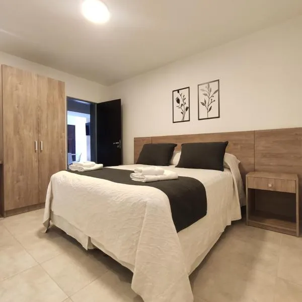 Departamentos Arenales，位于别德马的酒店