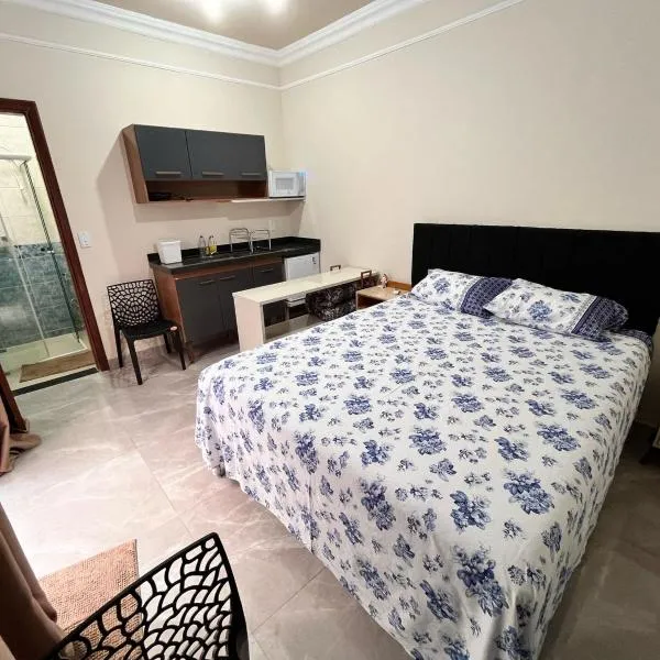 Loft microcasa em Altos da Cidade - perto de tudo，位于巴乌鲁的酒店