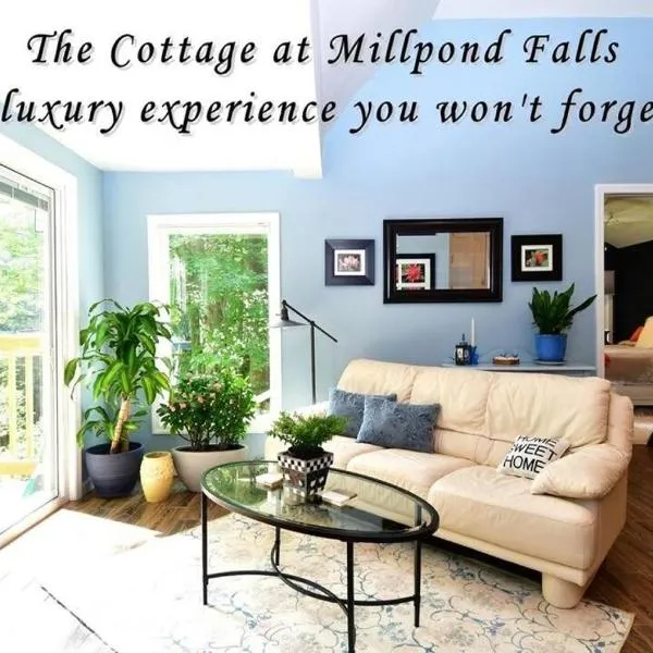 Cottage at Millpond Falls - A Romantic Escape，位于沃威克的酒店