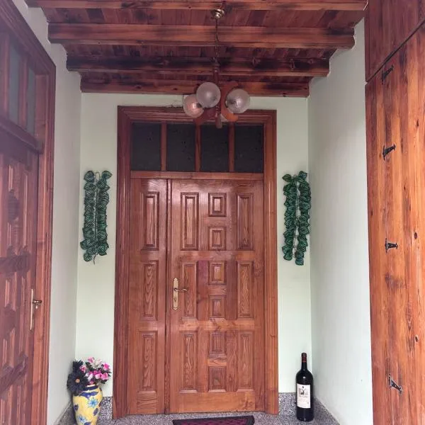Hostal Rural Dos Hermanos，位于Horcajo de Montemayor的酒店