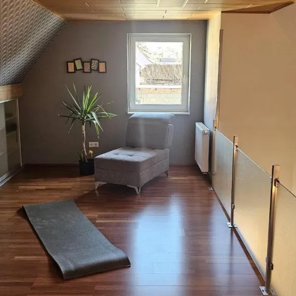 Ferienwohnung Kunterbunt，位于Stadtlauringen的酒店