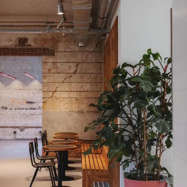 Man Met Bril Koffie Hotel，位于鹿特丹的酒店