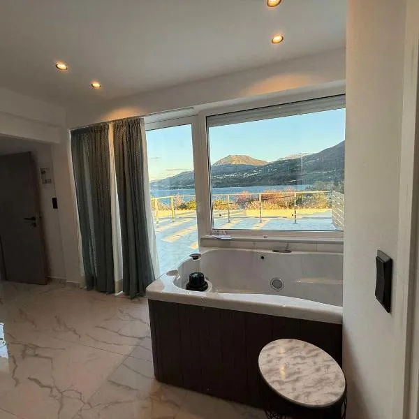 Panorama Hotel - Restaurant，位于季亚科普通的酒店