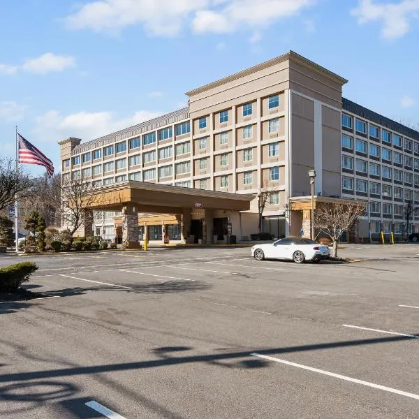 Executive Inn - Fort Lee，位于利堡的酒店