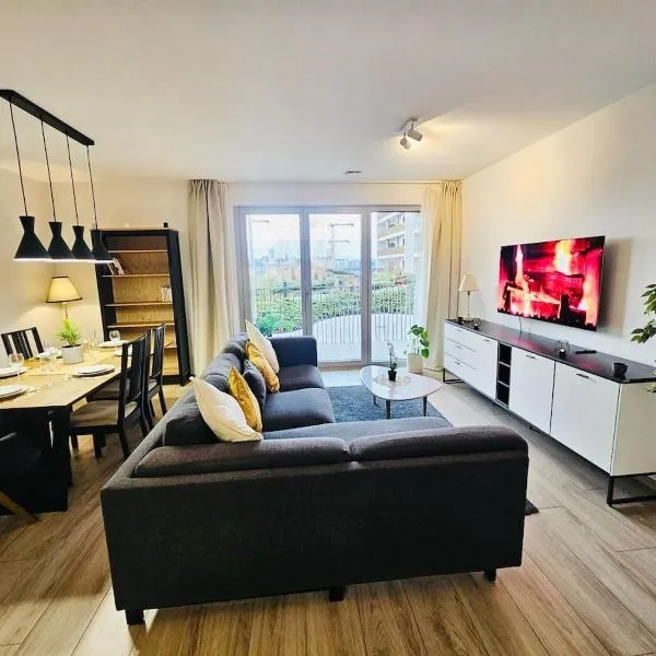 Stunning 2 bedrooms with private terrace in Luxembourg，位于卢森堡的酒店