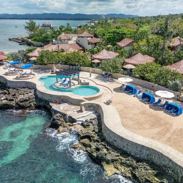 Ocean Cliff Hotel Negril Limited - Adults Only，位于尼格瑞尔的酒店
